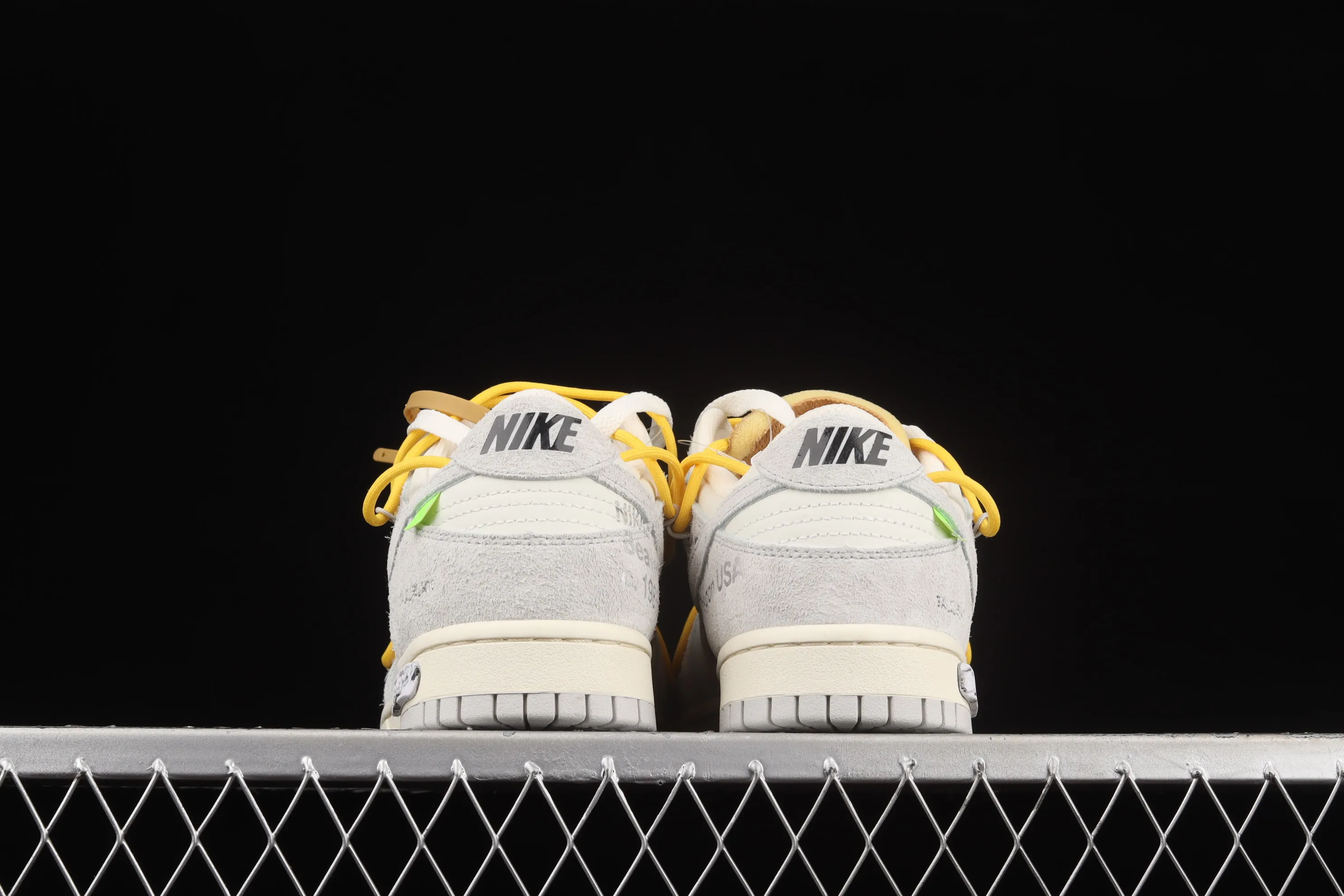 All categories Nk SB Dunk Series Nk SB Dunk Low low-top sneakers J version OF x Nk Dunk Low "12 of 50" OW suede SB smashed backboard fashion casual sneakers DJ0950-109